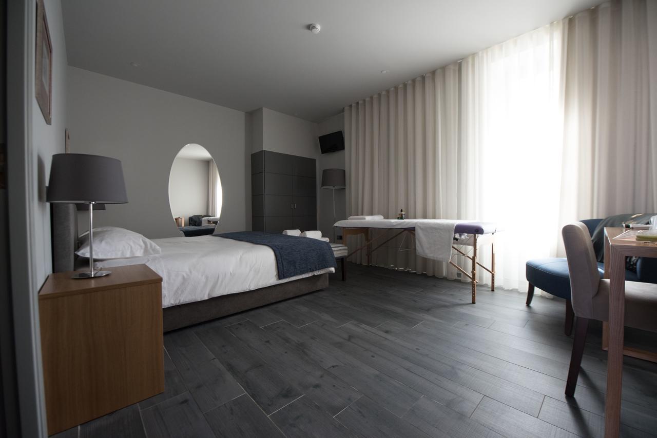 8 Villas Hotel Санту-Тирсу Экстерьер фото